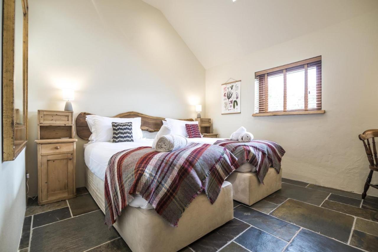 Lavender - Luxurious Barn Conversion - Blossom Farm Johnston Екстер'єр фото