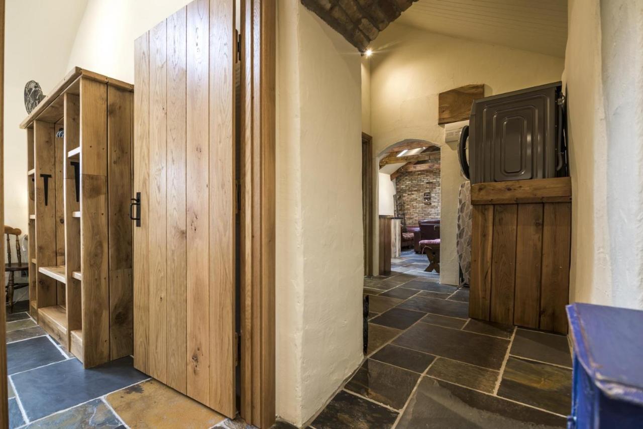 Lavender - Luxurious Barn Conversion - Blossom Farm Johnston Екстер'єр фото