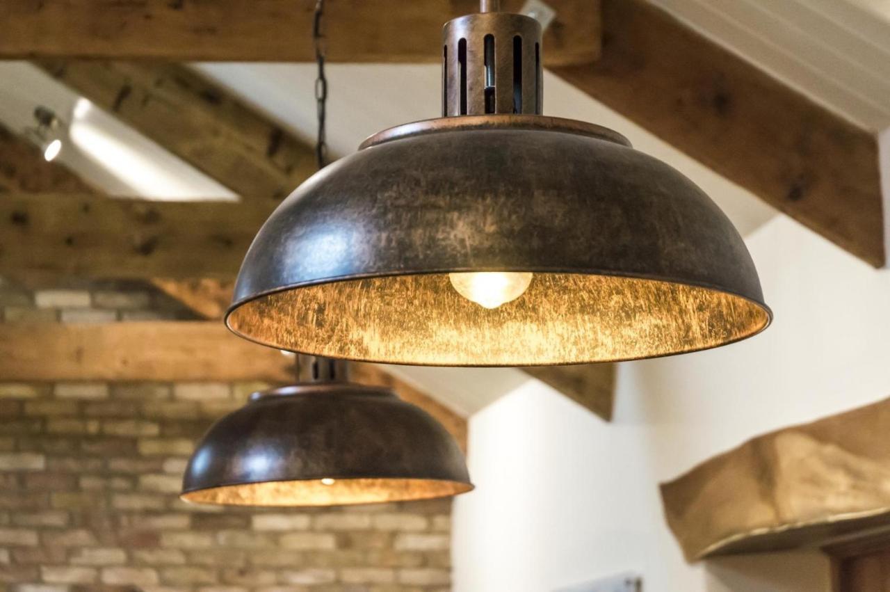 Lavender - Luxurious Barn Conversion - Blossom Farm Johnston Екстер'єр фото